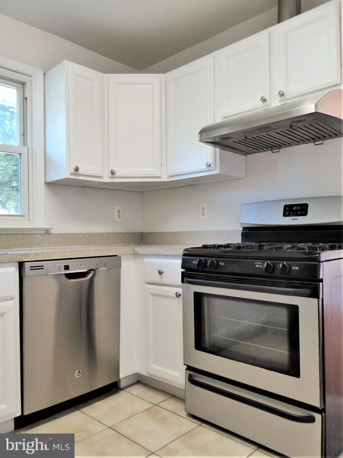 13 Overton Road Hamilton, NJ 08690 - Photo 7 of 20