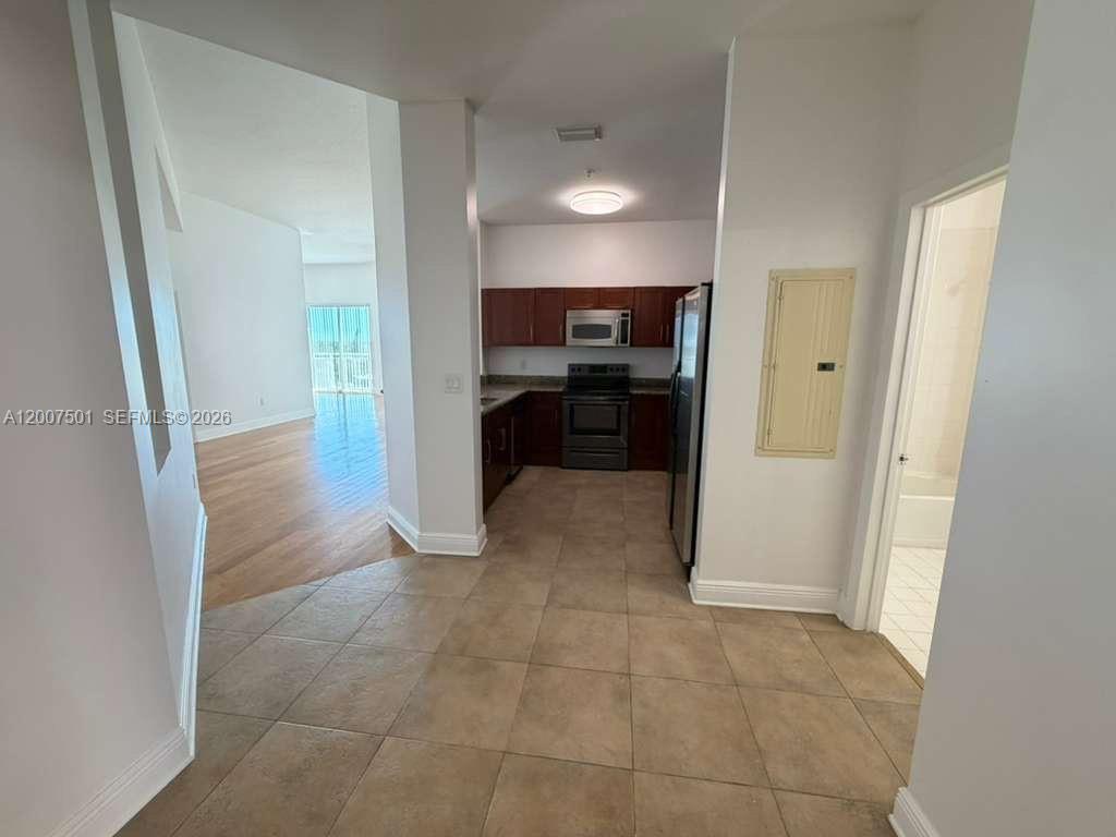 7275 Southwest 90th Street, Unit C719 Miami, FL 33156 - Photo 13 of 27