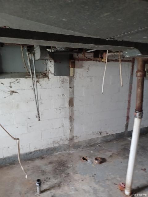 19605 Kelly Road Detroit, MI 48225 - Photo 9 of 11 Gallery Image 9