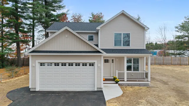 $725,000 | 46 Geneva Street, Manchester, NH 03102