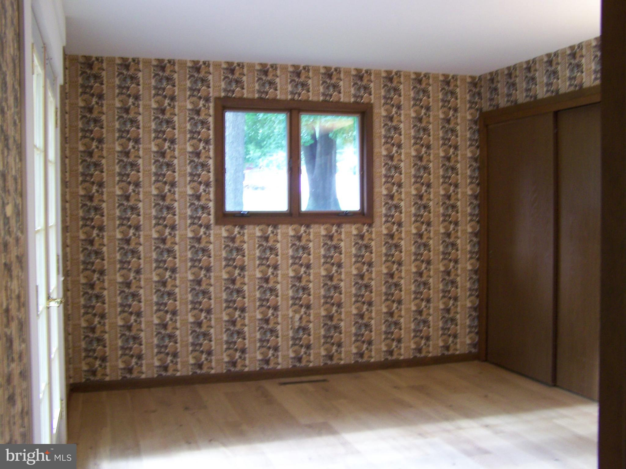 2500 Berkley Road Reading, PA 19605 - Photo 12 of 25 MBR w/ french doors to deck