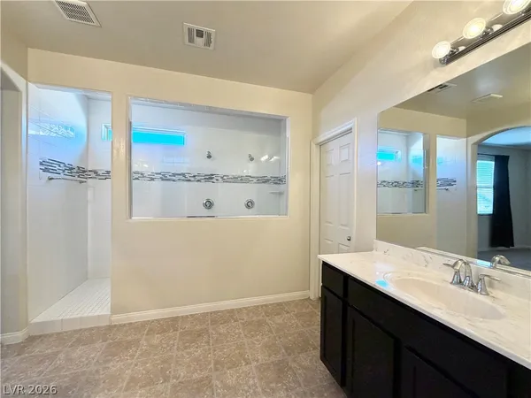 $2,550 | 791 White Dogwood Court, Las Vegas, NV 89148