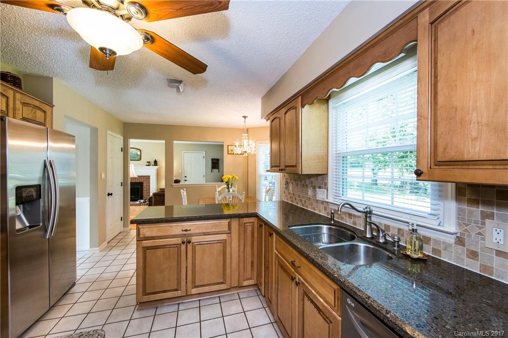 8701 Stratton Farm Road Huntersville, NC 28078 - Photo 4 of 23