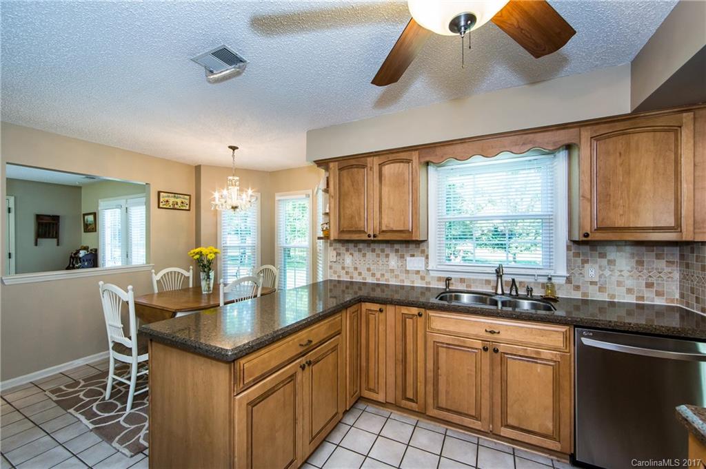 8701 Stratton Farm Road Huntersville, NC 28078 - Photo 5 of 23