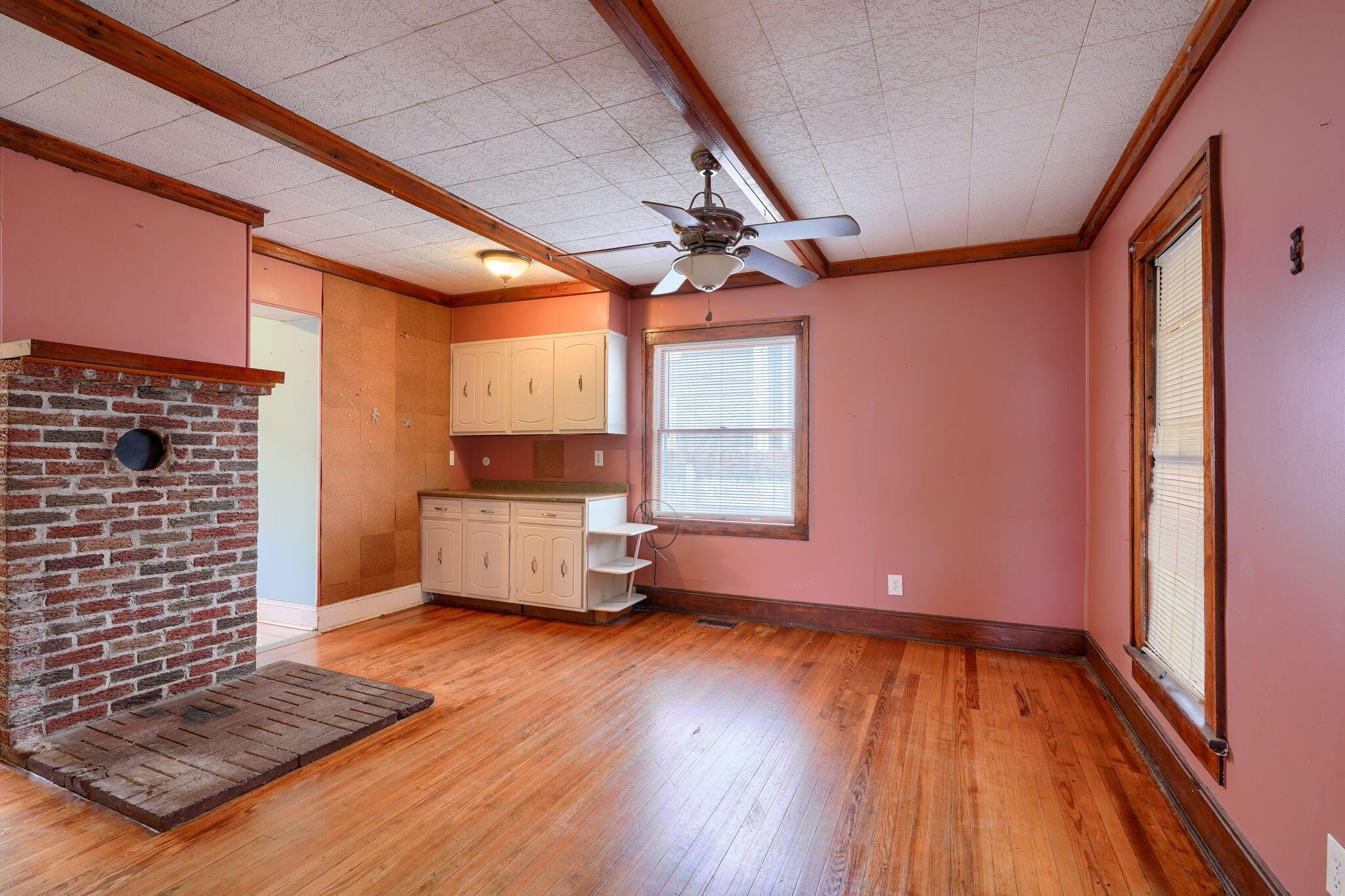 26075 Locust Grove Road New Holland, OH 43145 - Photo 10 of 34 Dining Room