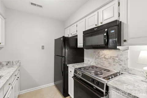 $317,750 | 5007 Sharon Road, Unit P, Charlotte, NC 28210