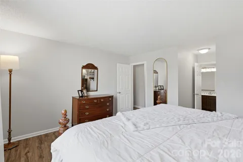 $317,750 | 5007 Sharon Road, Unit P, Charlotte, NC 28210