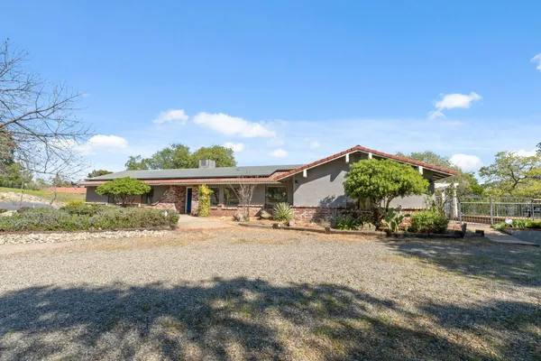 $595,000 | 29667 Meadow Lane, Coarsegold, CA 93614