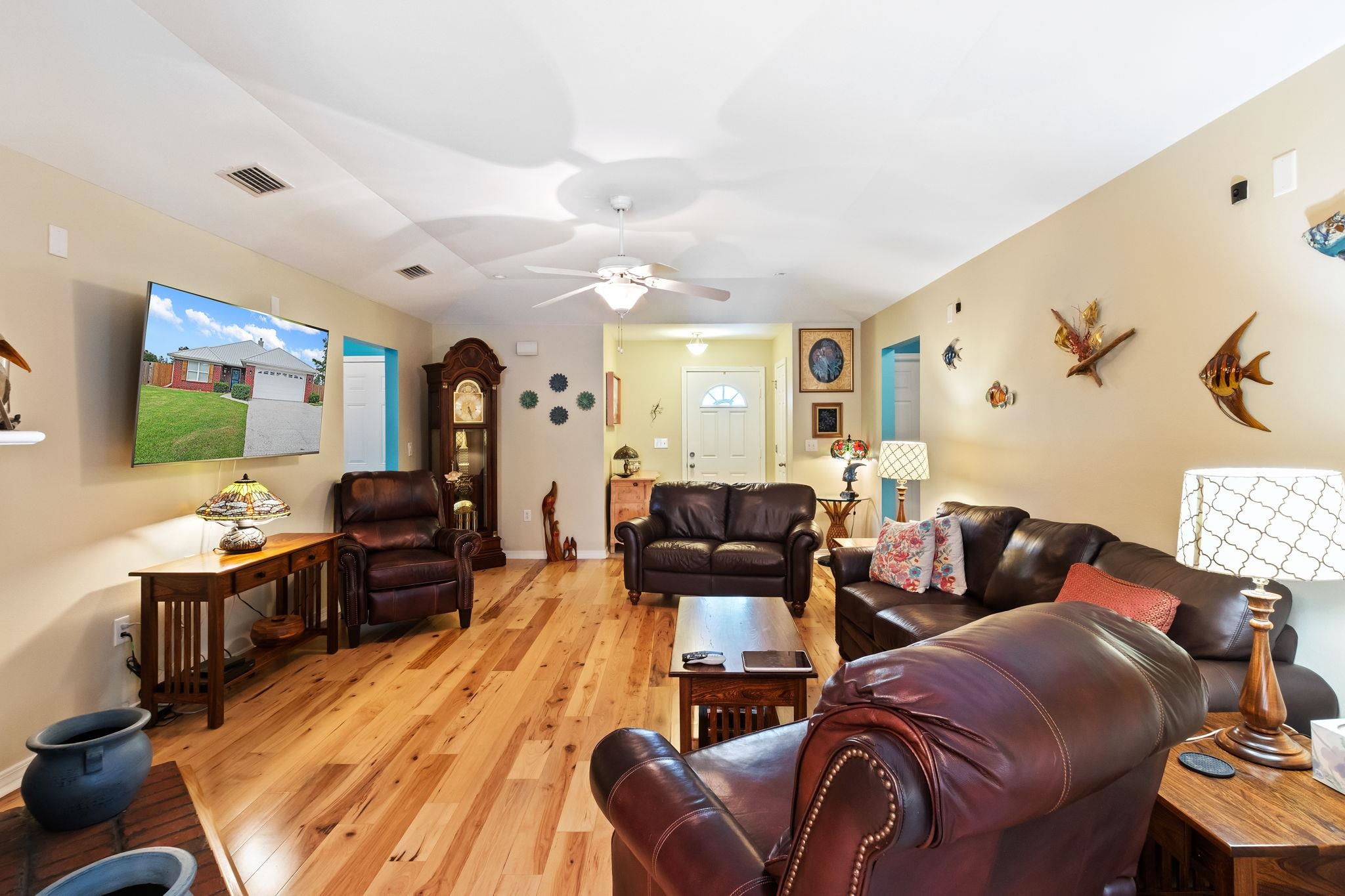 16898 Sugar Loop Foley, AL 36535 - Photo 15 of 67 Living Room