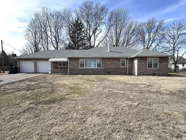 $159,900 | 1107 Locust Street, Sterling, IL 61081