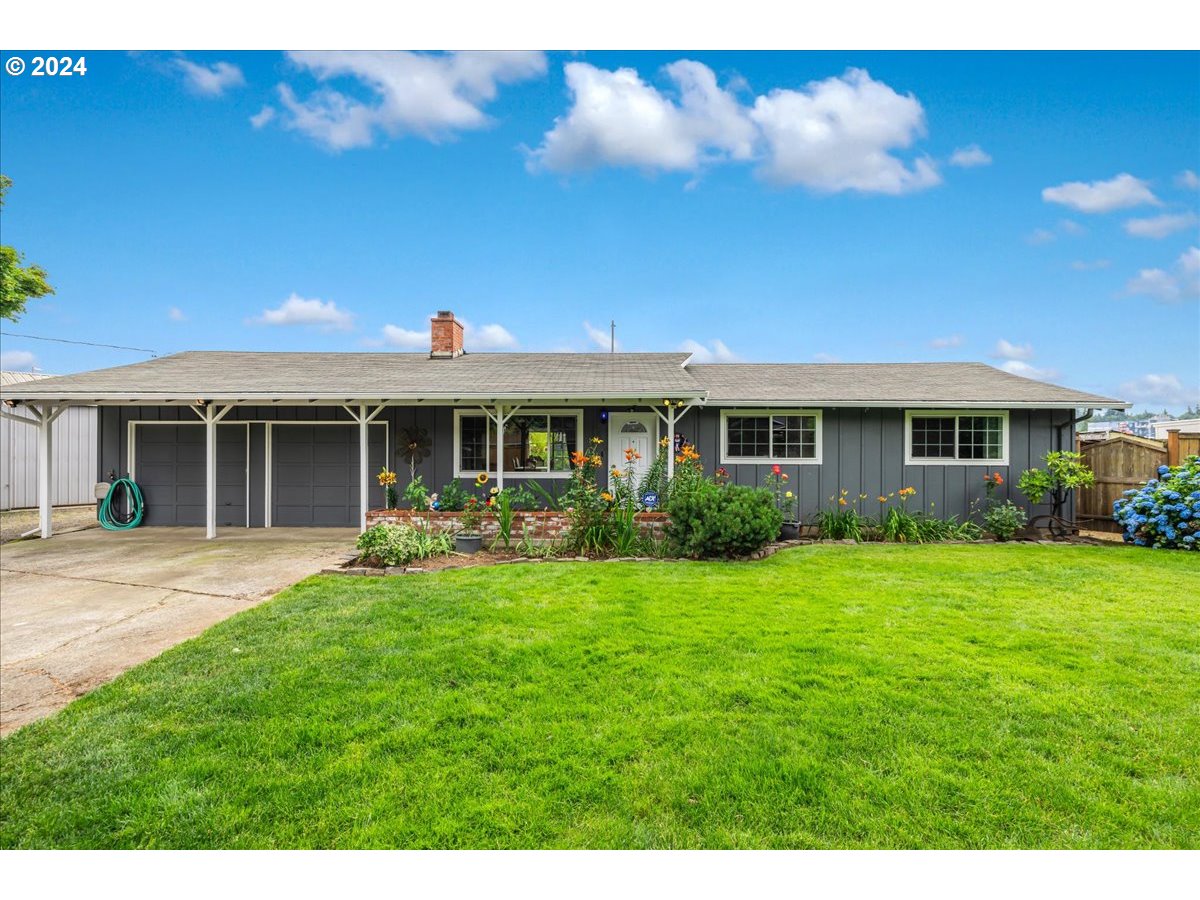 8394 Cason Road Gladstone, OR 97027 - Photo 1 of 38 Gallery Image 1