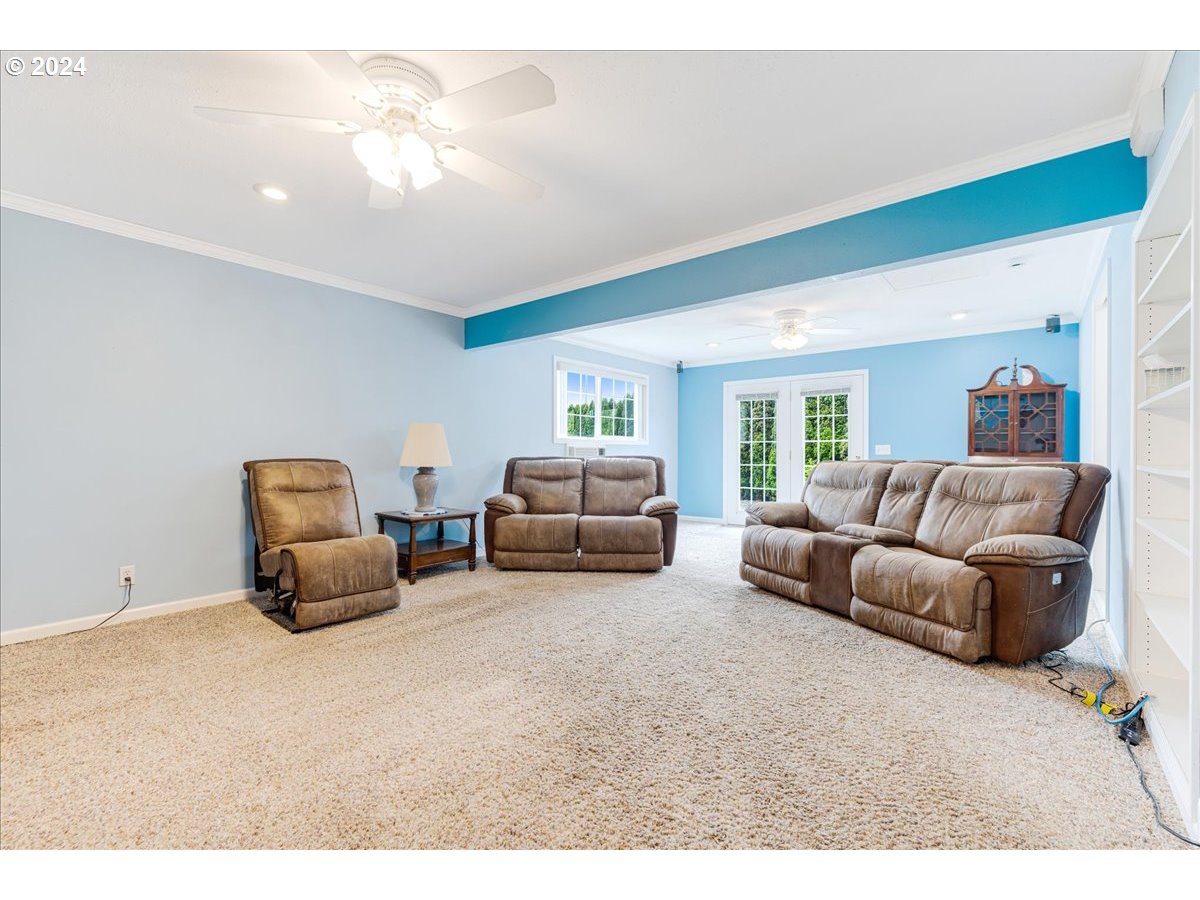 8394 Cason Road Gladstone, OR 97027 - Photo 14 of 38 Gallery Image 14