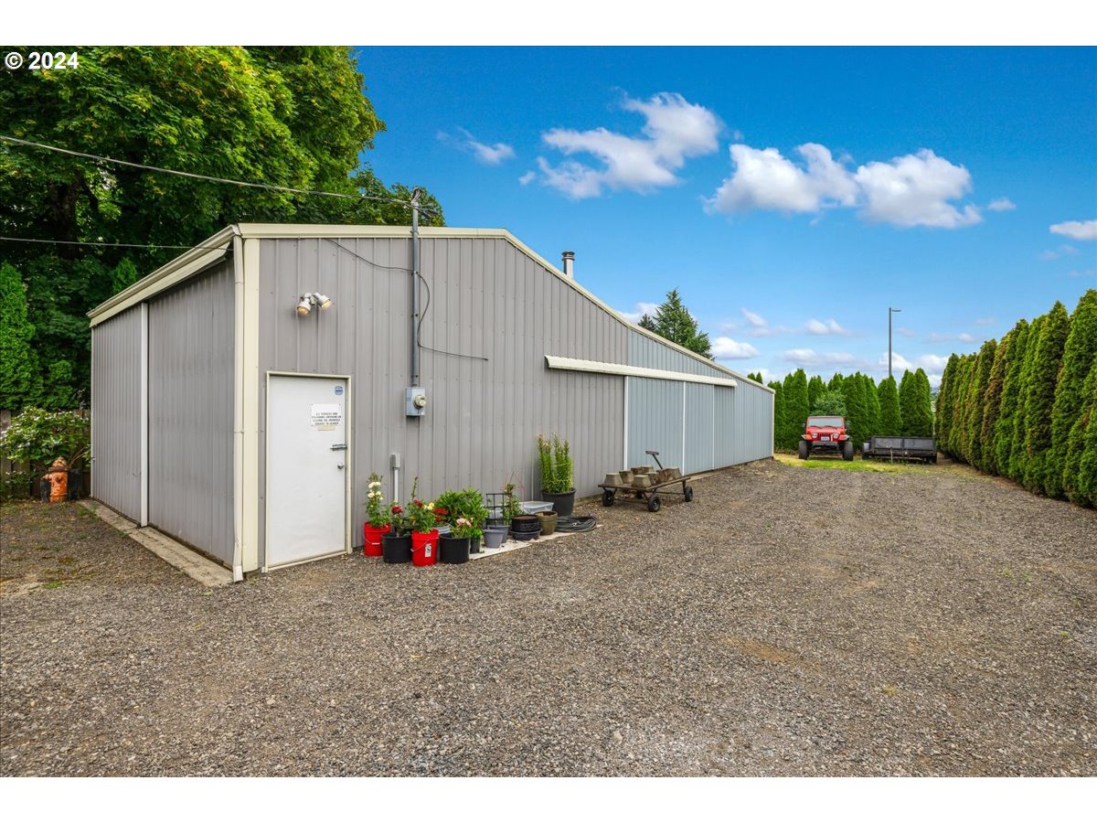 8394 Cason Road Gladstone, OR 97027 - Photo 27 of 38 Shop