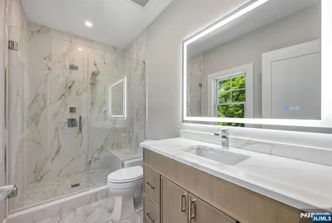 $3,499,000 | 520 Clinton Avenue, Wyckoff, NJ 07481