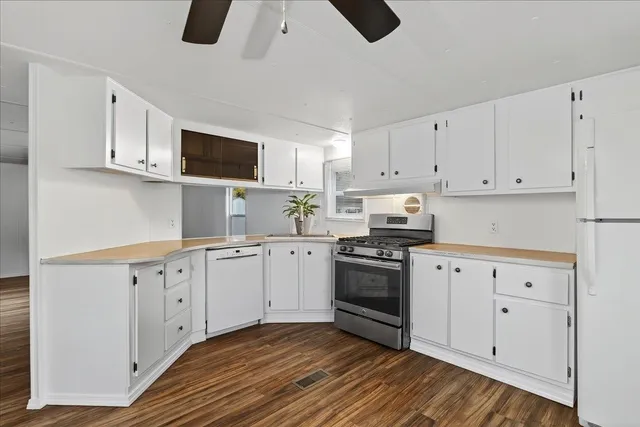 $68,000 | 3110 East Chattaroy Road, Unit 48, Chattaroy, WA 99003