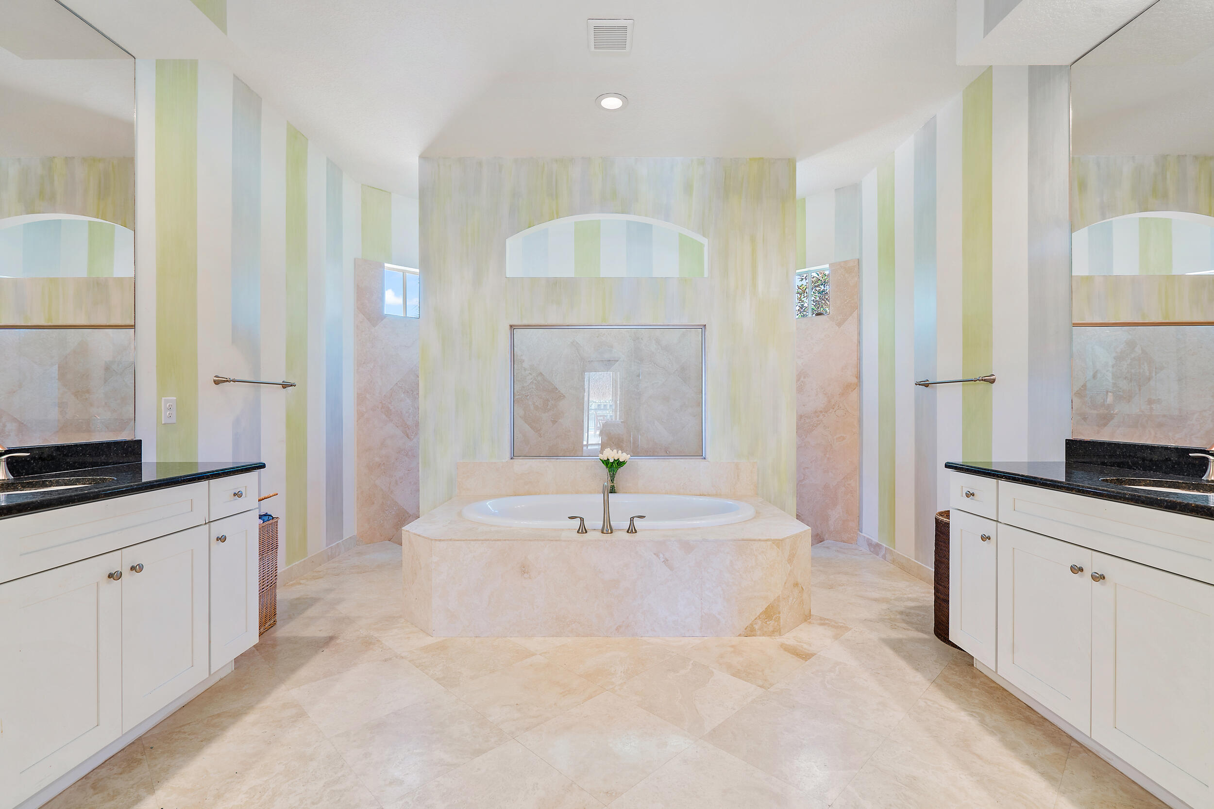 112 Manor Circle Jupiter, FL 33458 - Photo 20 of 59 Primary Bathroom