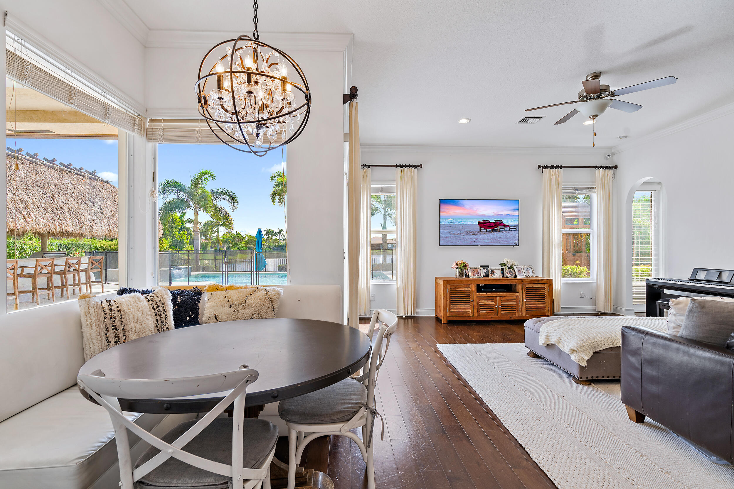 112 Manor Circle Jupiter, FL 33458 - Photo 24 of 59 Breakfast nook off the kitchen