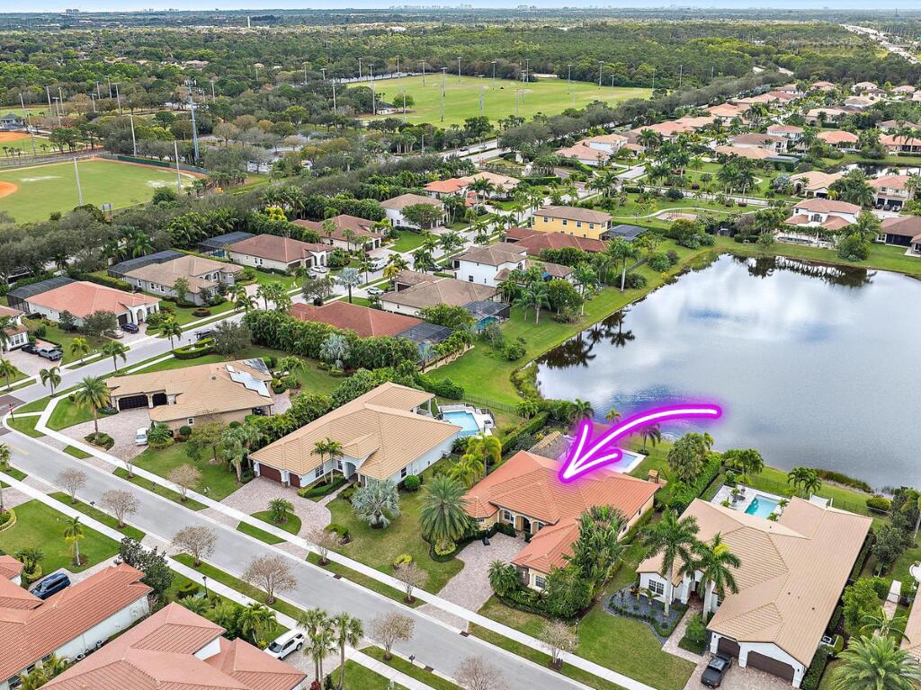 112 Manor Circle Jupiter, FL 33458 - Photo 48 of 59 Aerial