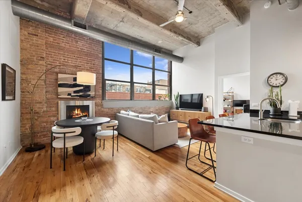 $449,000 | 1735 North Paulina Street, Unit 505, Chicago, IL 60622