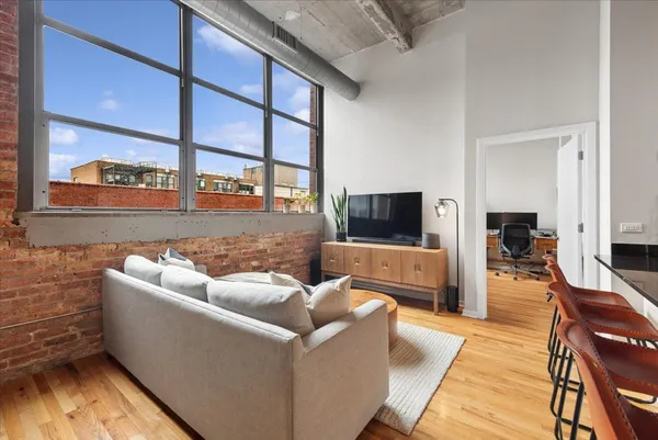 $449,000 | 1735 North Paulina Street, Unit 505, Chicago, IL 60622