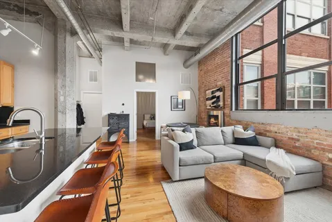 $449,000 | 1735 North Paulina Street, Unit 505, Chicago, IL 60622