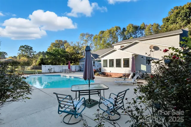 $484,900 | 207 North Milford Drive, Salisbury, NC 28144