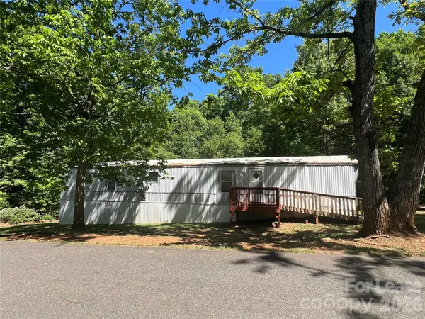 $950 | 508 Oak Run Court, Bessemer City, NC 28016