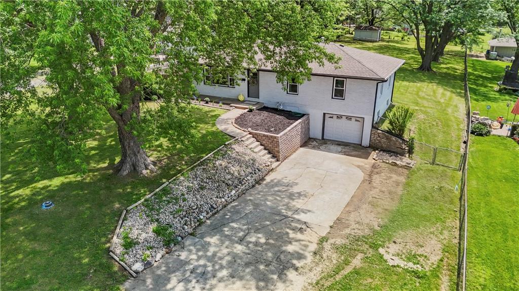 13101 Northwest Porter Road Parkville, MO 64152 - Photo 41 of 44