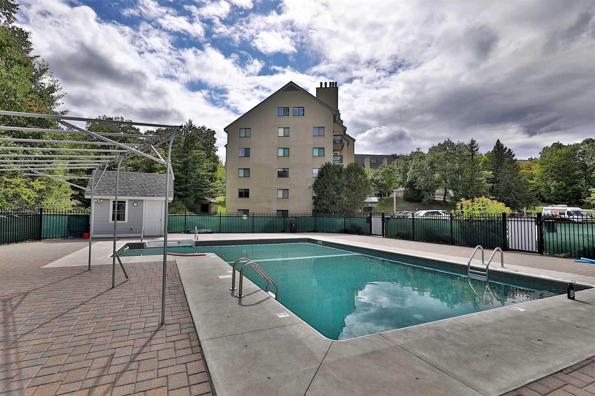 135 East Mountain Road, Unit 1E5 Killington, VT 05751 - Photo 29 of 32 Gallery Image 29