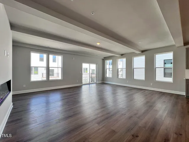 $2,900 | 1247 Shaw View Alley, Unit 201, Raleigh, NC 27601