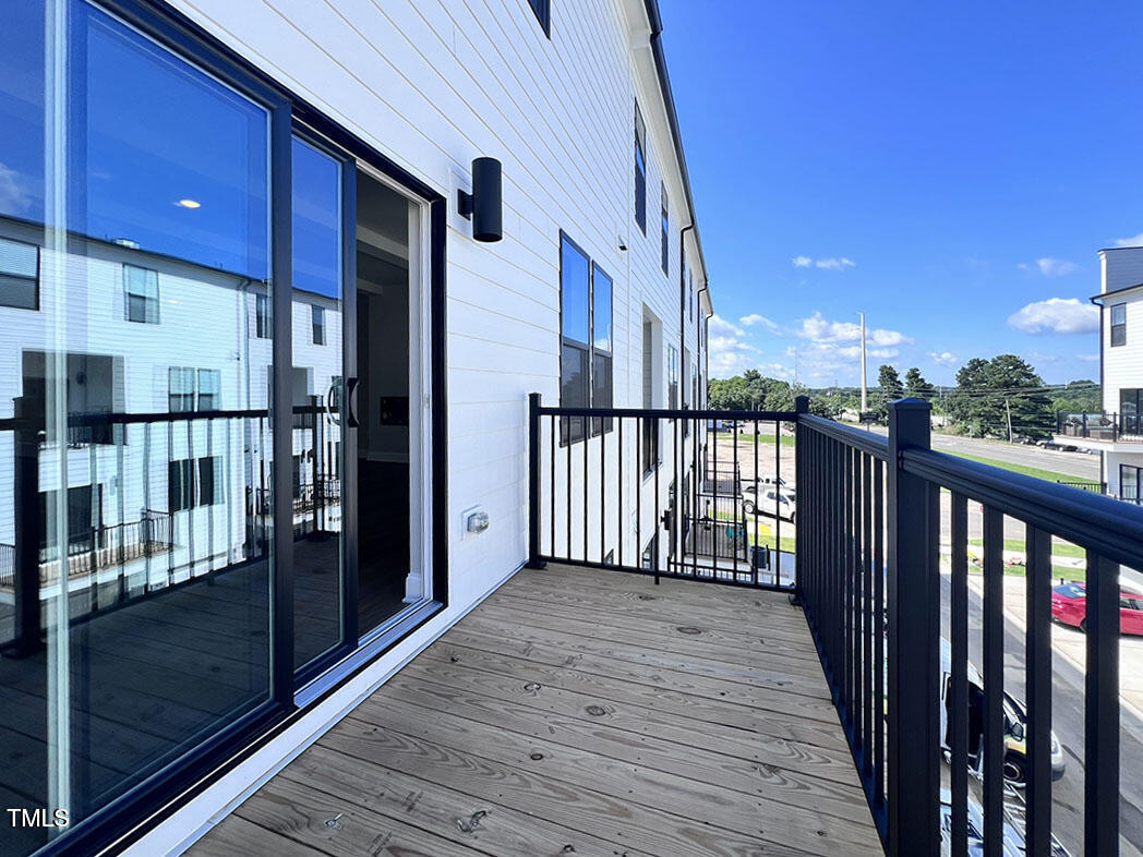 1247 Shaw View Alley, Unit 201 Raleigh, NC 27601 - Photo 23 of 49 balcony