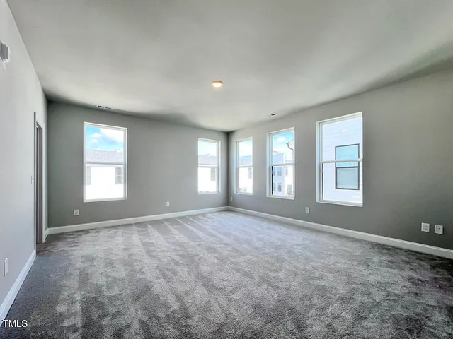 $2,900 | 1247 Shaw View Alley, Unit 201, Raleigh, NC 27601