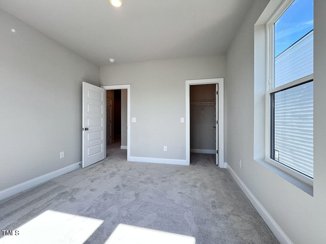 1247 Shaw View Alley, Unit 201 Raleigh, NC 27601 - Photo 38 of 49 bed 2 2
