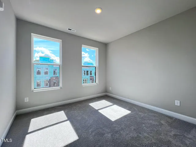 $2,900 | 1247 Shaw View Alley, Unit 201, Raleigh, NC 27601