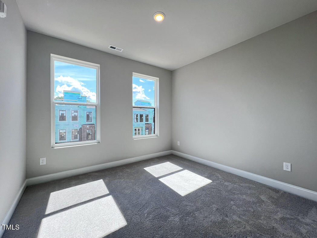 1247 Shaw View Alley, Unit 201 Raleigh, NC 27601 - Photo 39 of 49 bed 3