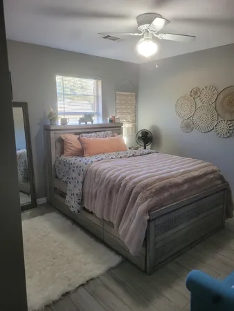 $1,500 | 17423 Fir Road, Alvin, TX 77511