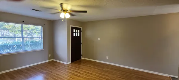 $1,500 | 17423 Fir Road, Alvin, TX 77511