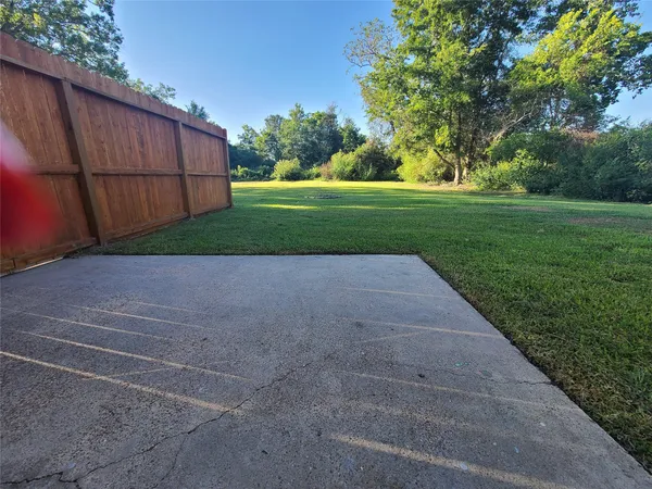 $1,500 | 17423 Fir Road, Alvin, TX 77511