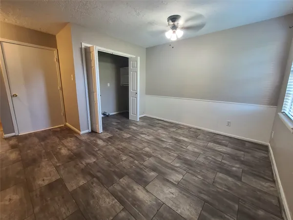 $1,500 | 17423 Fir Road, Alvin, TX 77511