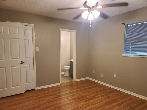 $1,500 | 17423 Fir Road, Alvin, TX 77511