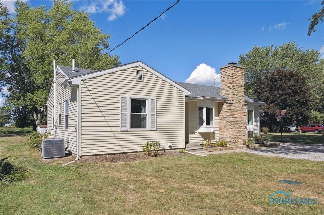 9014 South River Road Waterville, OH 43566 - Photo 2 of 48 Gallery Image 2