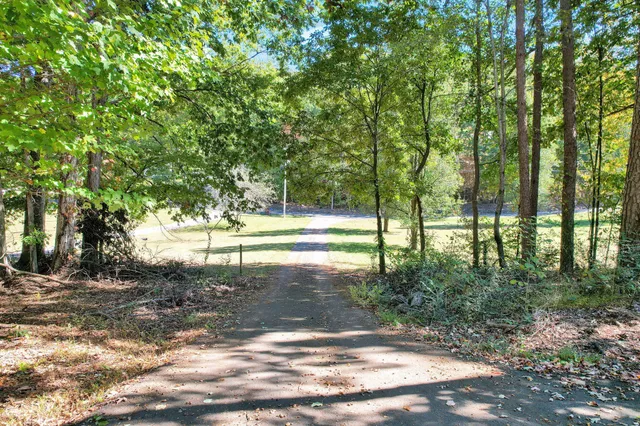 $500,000 | 1582 Eads Bluff Road Northwest, Georgetown, TN 37336