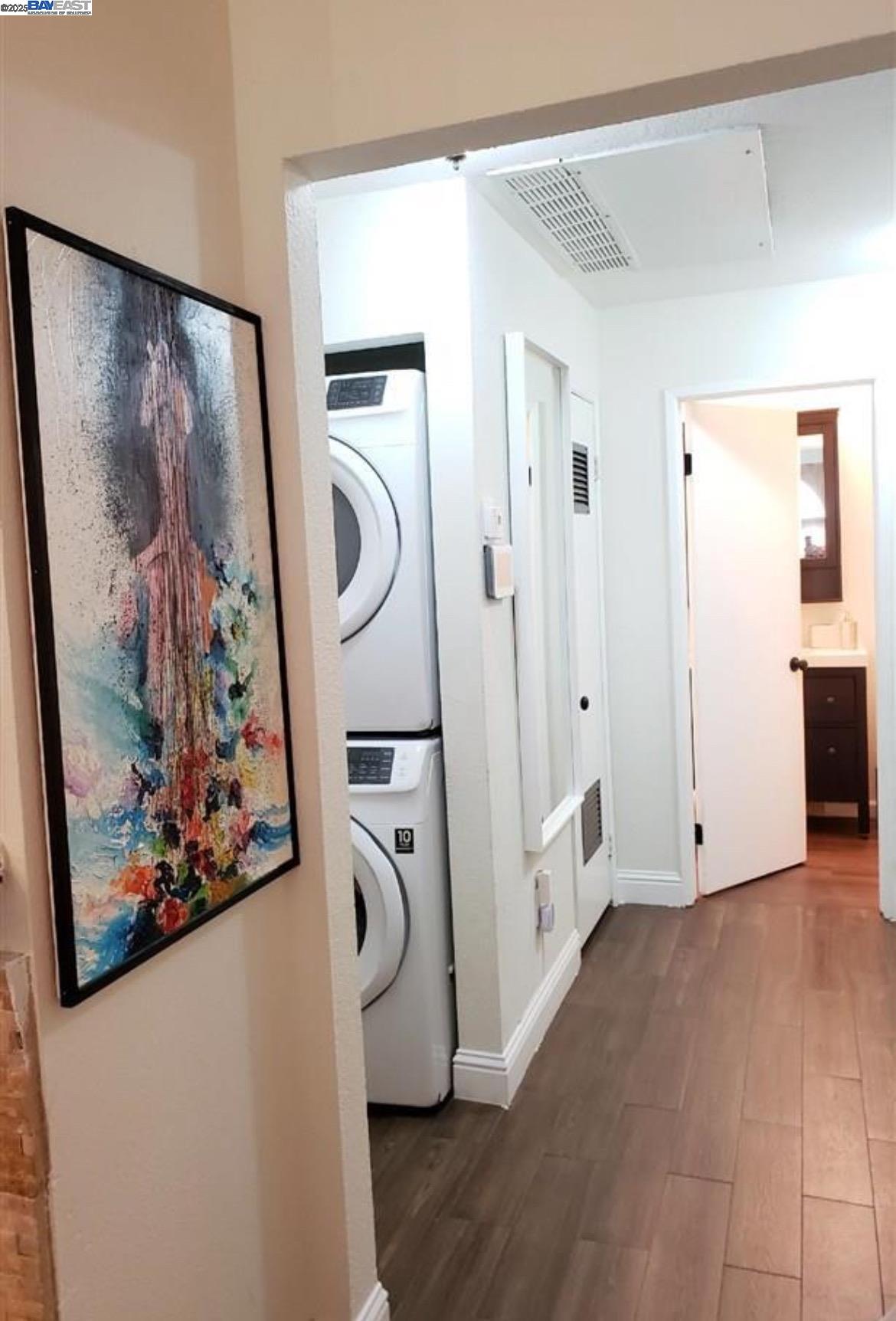 1405 Forest Run Hercules, CA 94547 - Photo 4 of 21 a view of a storage & utility room with washer and dryer