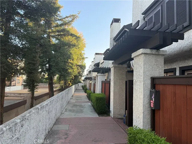 $3,850 | 452 West Huntington Drive, Unit E, Arcadia, CA 91007