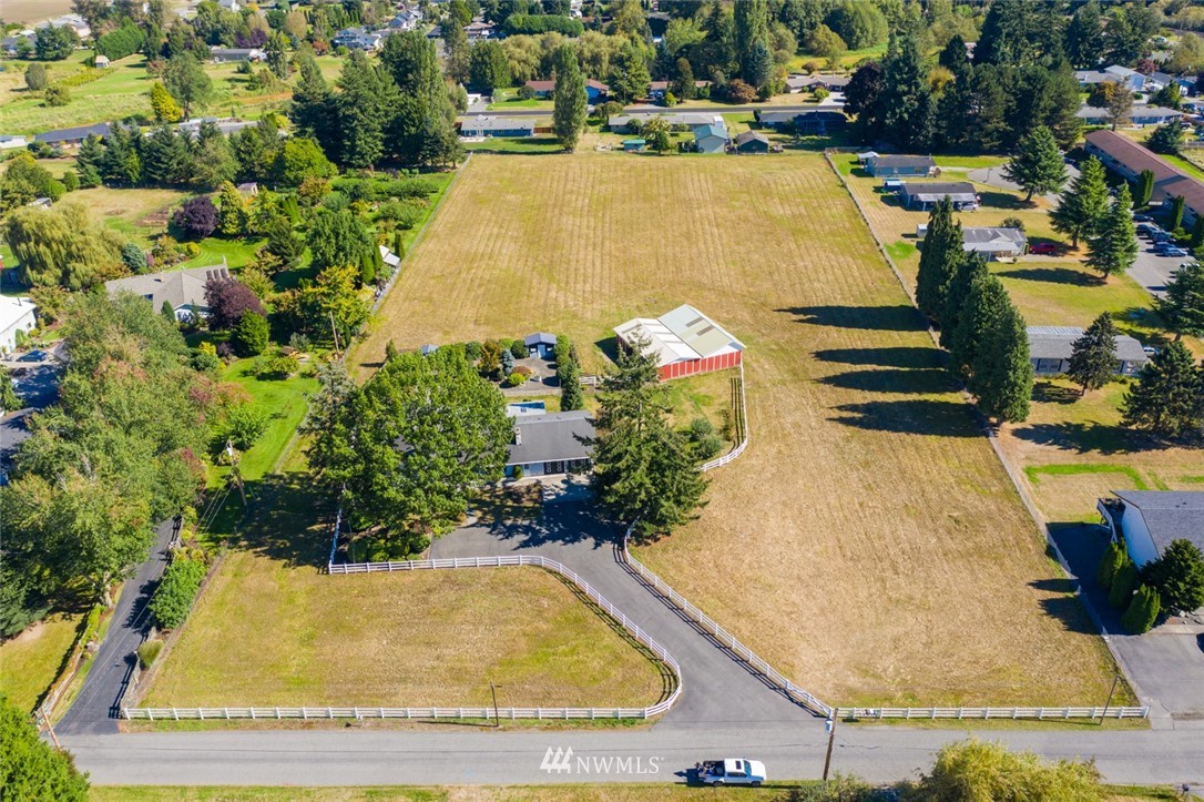 10901 Peter Anderson Road Burlington, WA 98233 - Photo 6 of 27 Gallery Image 6