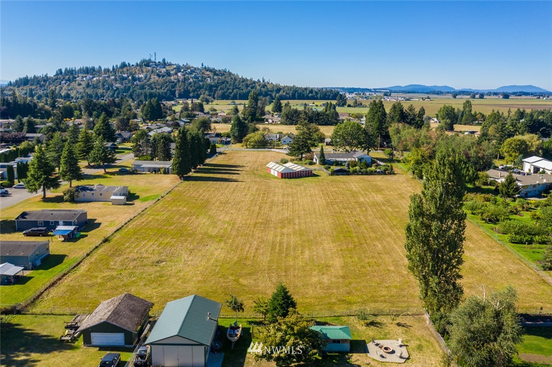 10901 Peter Anderson Road Burlington, WA 98233 - Photo 7 of 27 Gallery Image 7