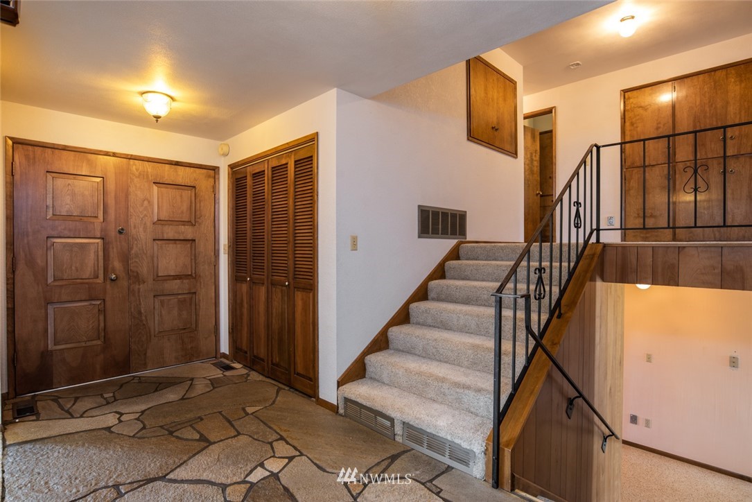 10901 Peter Anderson Road Burlington, WA 98233 - Photo 9 of 27 Gallery Image 9