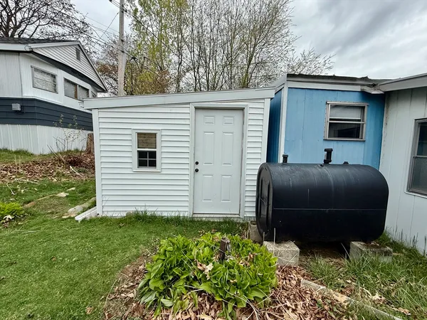 $74,900 | 38 Lark Drive, Chicopee, MA 01020