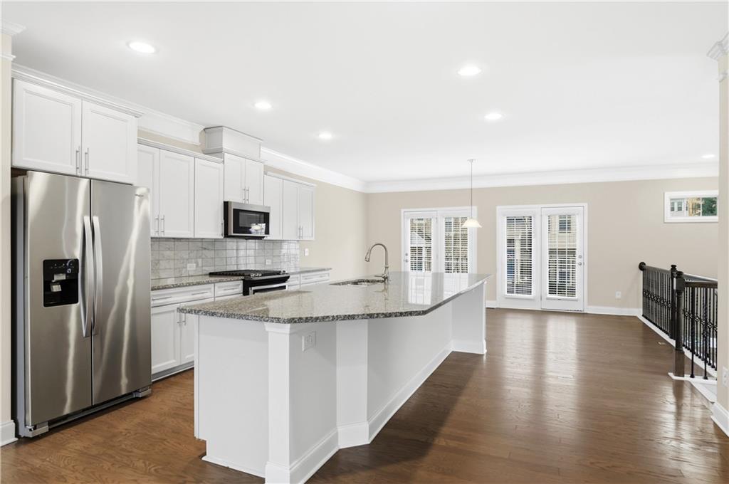 1940 Discovery Park Lane Decatur, GA 30033 - Photo 8 of 25