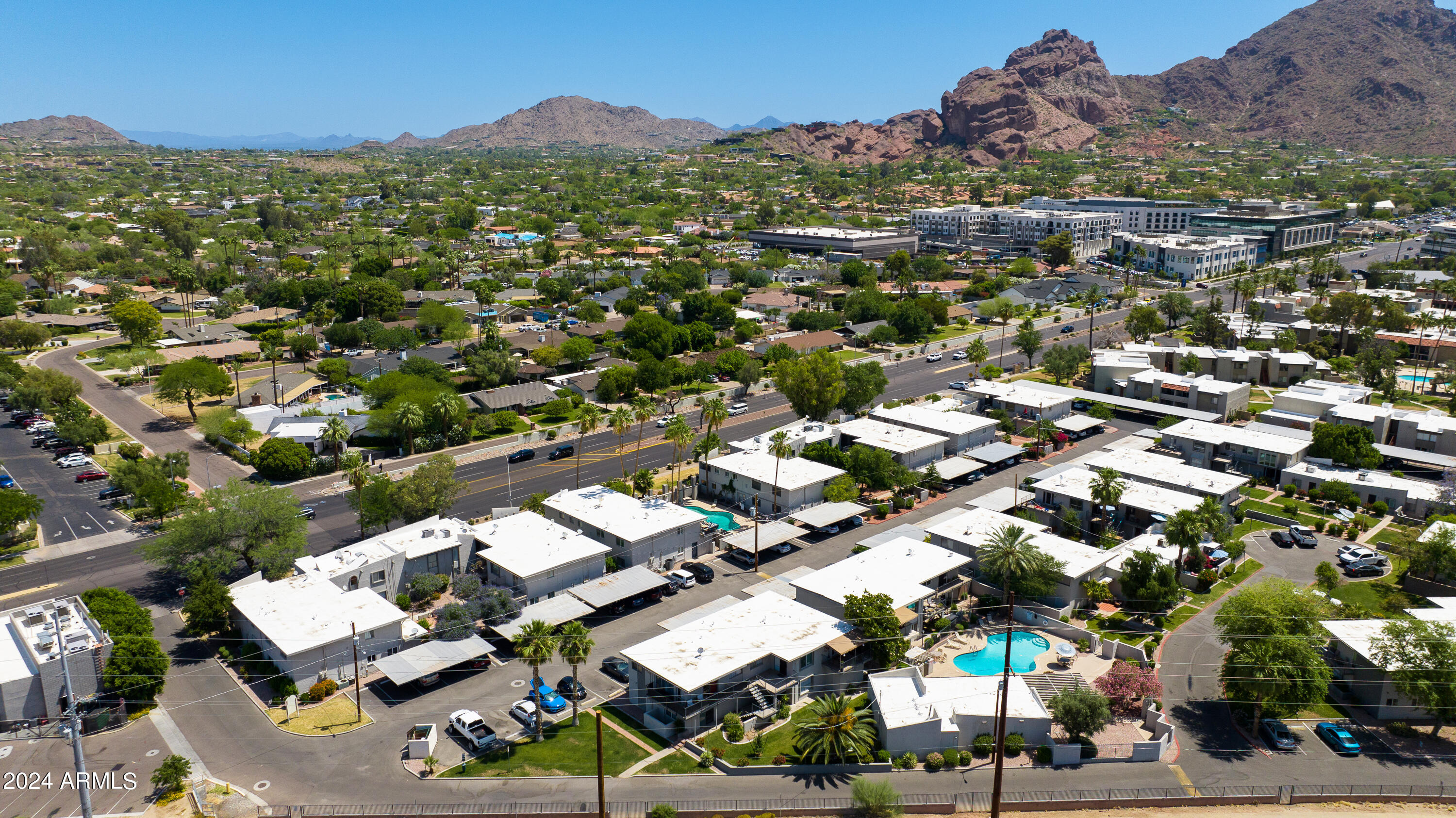 4131 East Camelback Road, Unit 40 Phoenix, AZ 85018 - Photo 26 of 27 52-Calle Redonda